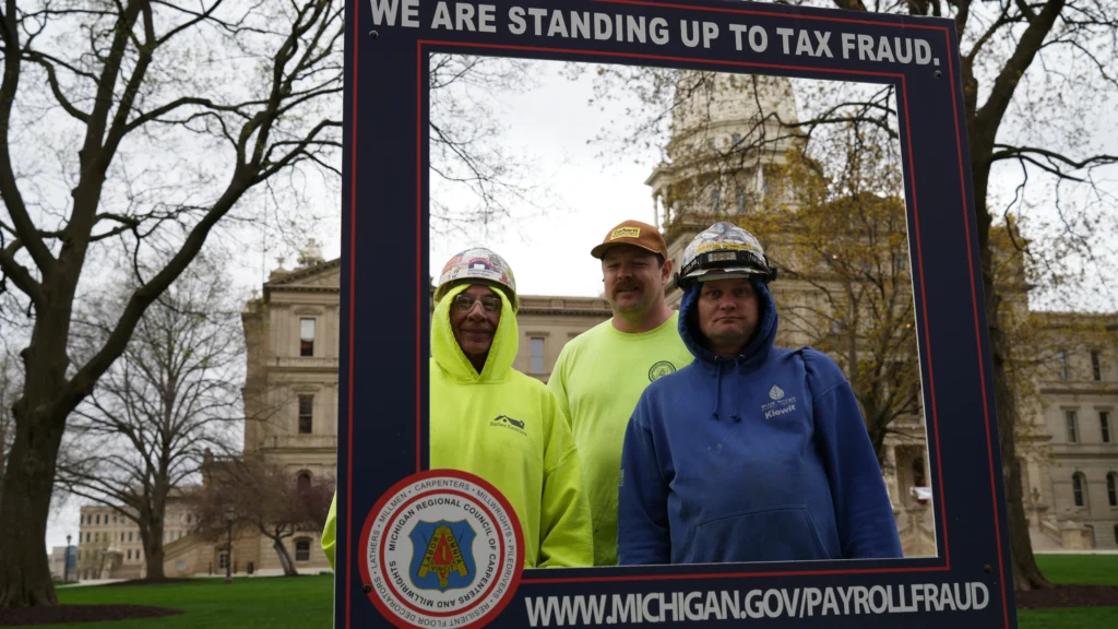 Carpenters Stand Up in Lansing, Mich